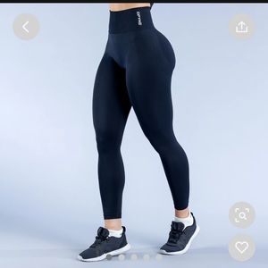 Black DFYNE Dynamic Legging